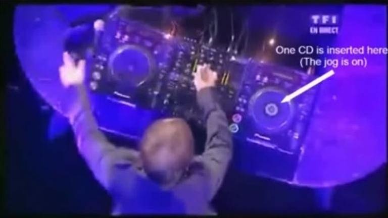 David Guetta nur ein Fake-DJ? (Foto: youtube screenshot)