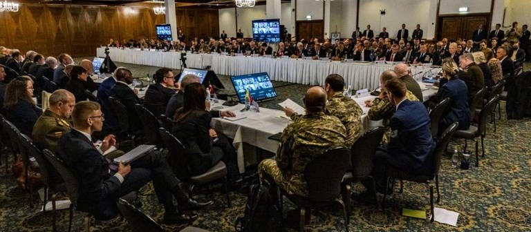 Konferenz zur Ukraine-Hilfe auf der US-Airbase Ramstein (Foto: SWR, Jürgen Rademacher)