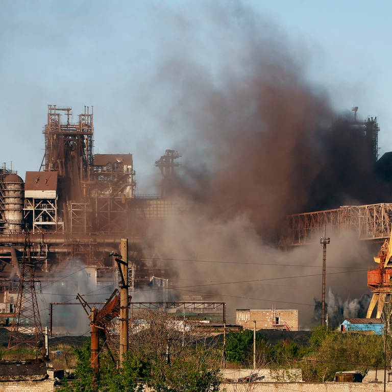 Stahlwerk in Mariupol (Foto: dpa Bildfunk, picture alliance/dpa/AP | Alexei Alexandrov)