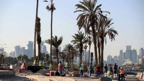 Sollen die Arbeiter auf den Baustellen für die Weltmeisterschaft in Katar entschädigt werden. (Foto: IMAGO, IMAGO / Pixsell)