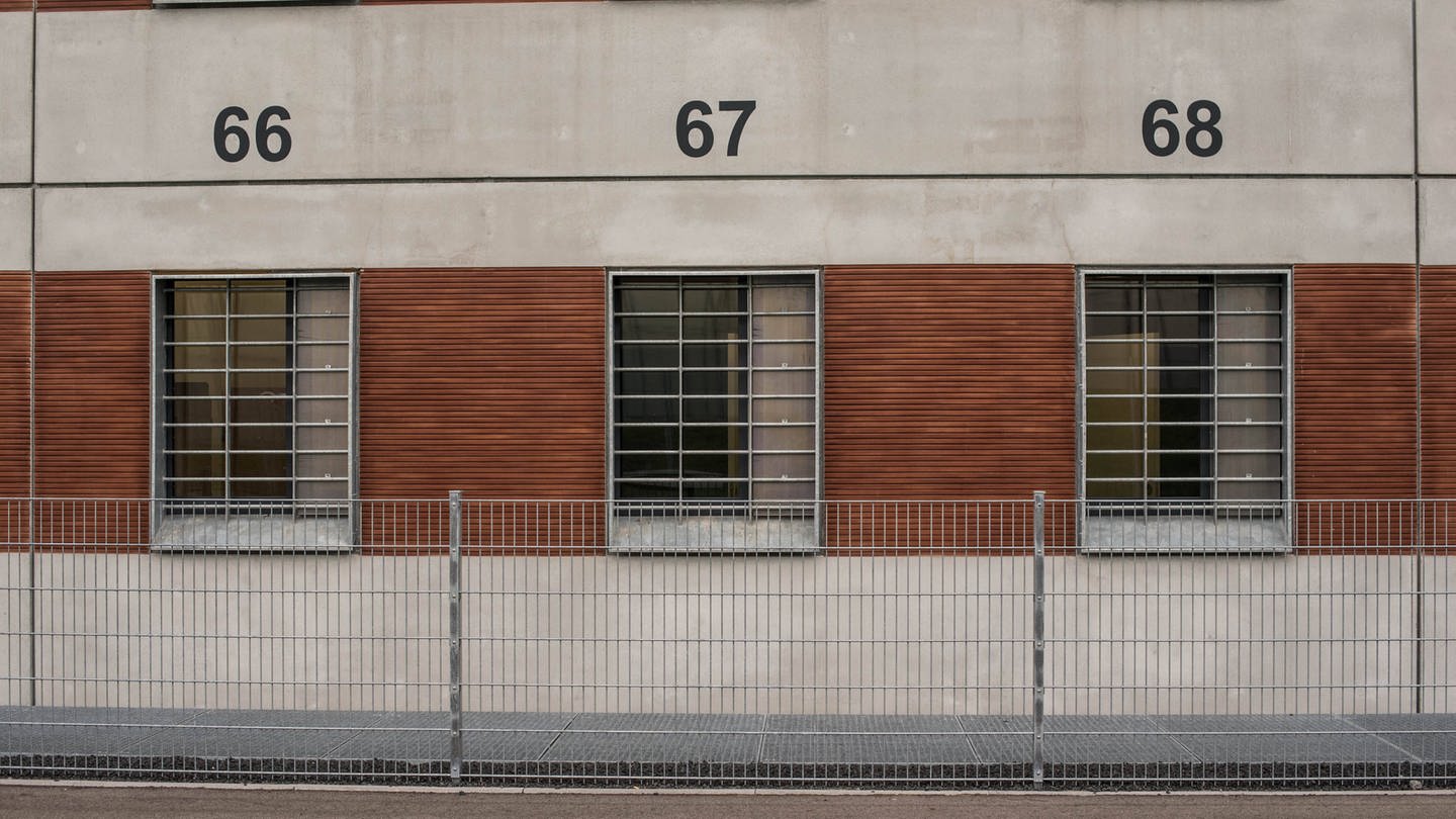 Gefängnis von außen in Stuttgart Stammheim