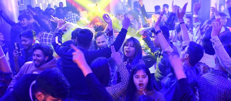 Party Szene (Foto: IMAGO, Hindustan Times)