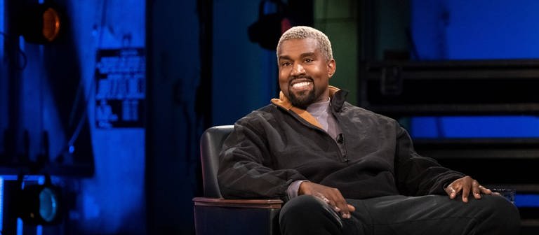 Kanye West 2021 bei Letterman (Foto: IMAGO, Netflix Courtesy Everett Collection)