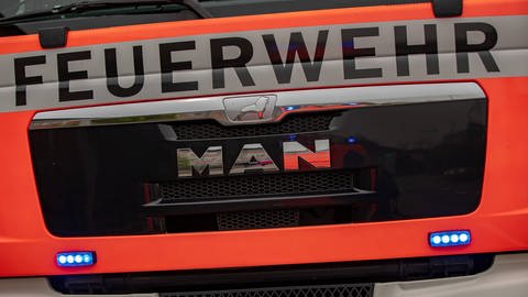 Feuerwehrauto Frontansicht (Foto: IMAGO, IMAGO / Eibner)