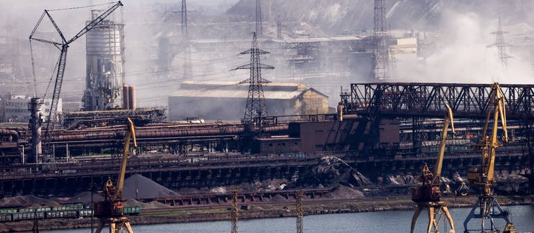 Azowstal Stahlwerk (Foto: IMAGO, ITAR-TASS)