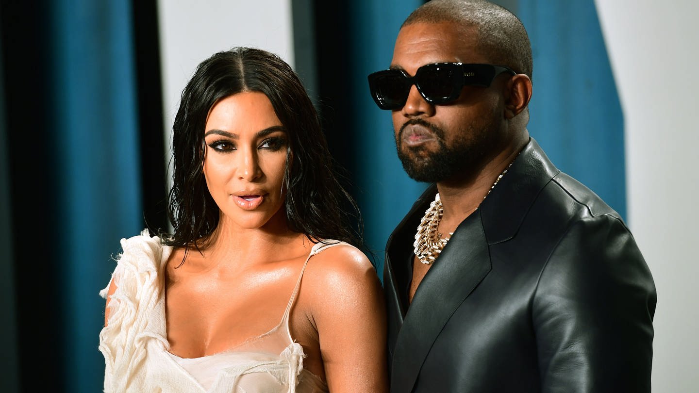 Kim Kardashian und Kanye West auf dem roten Teppich