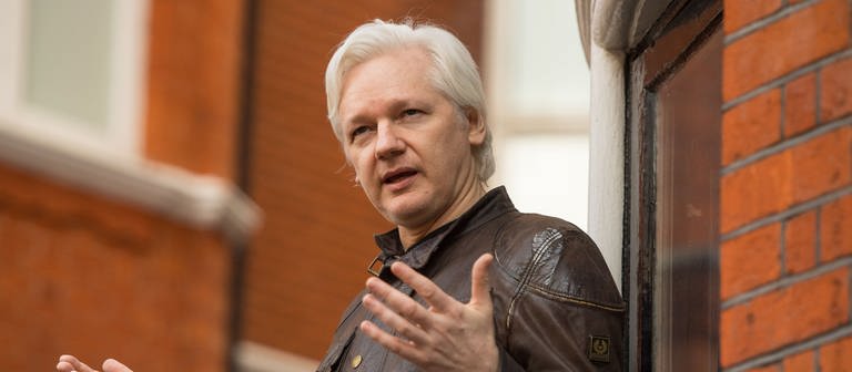 Assange (Foto: dpa Bildfunk, picture alliance / empics | Dominic Lipinski)