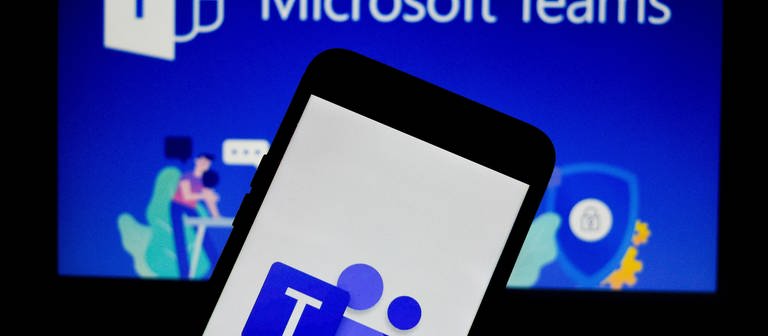 Das Logo der Kommunikationsplattform MS Teams von Microsoft ist auf einem Handy zu sehen. (Foto: dpa Bildfunk, picture alliance/dpa/ZUMA Wire | Debarchan Chatterjee)