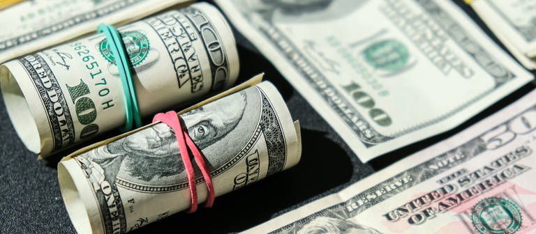 US-Dollar-Scheine (Foto: IMAGO, IMAGO / YAY Images)