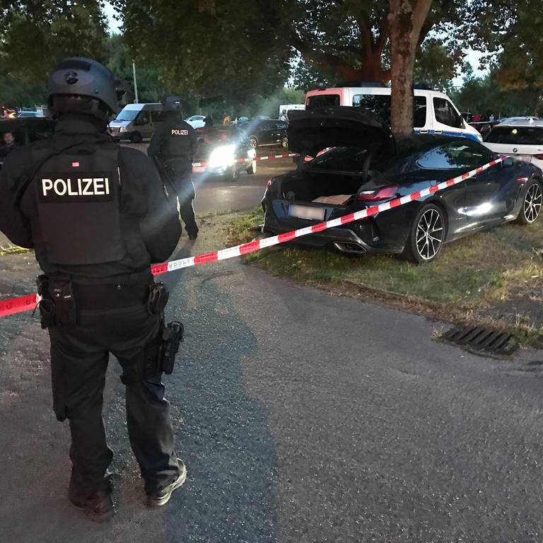 Verdächtiges Fahrzeug Dortmund (Foto: dpa Bildfunk, picture alliance/dpa | Bernd Thissen)
