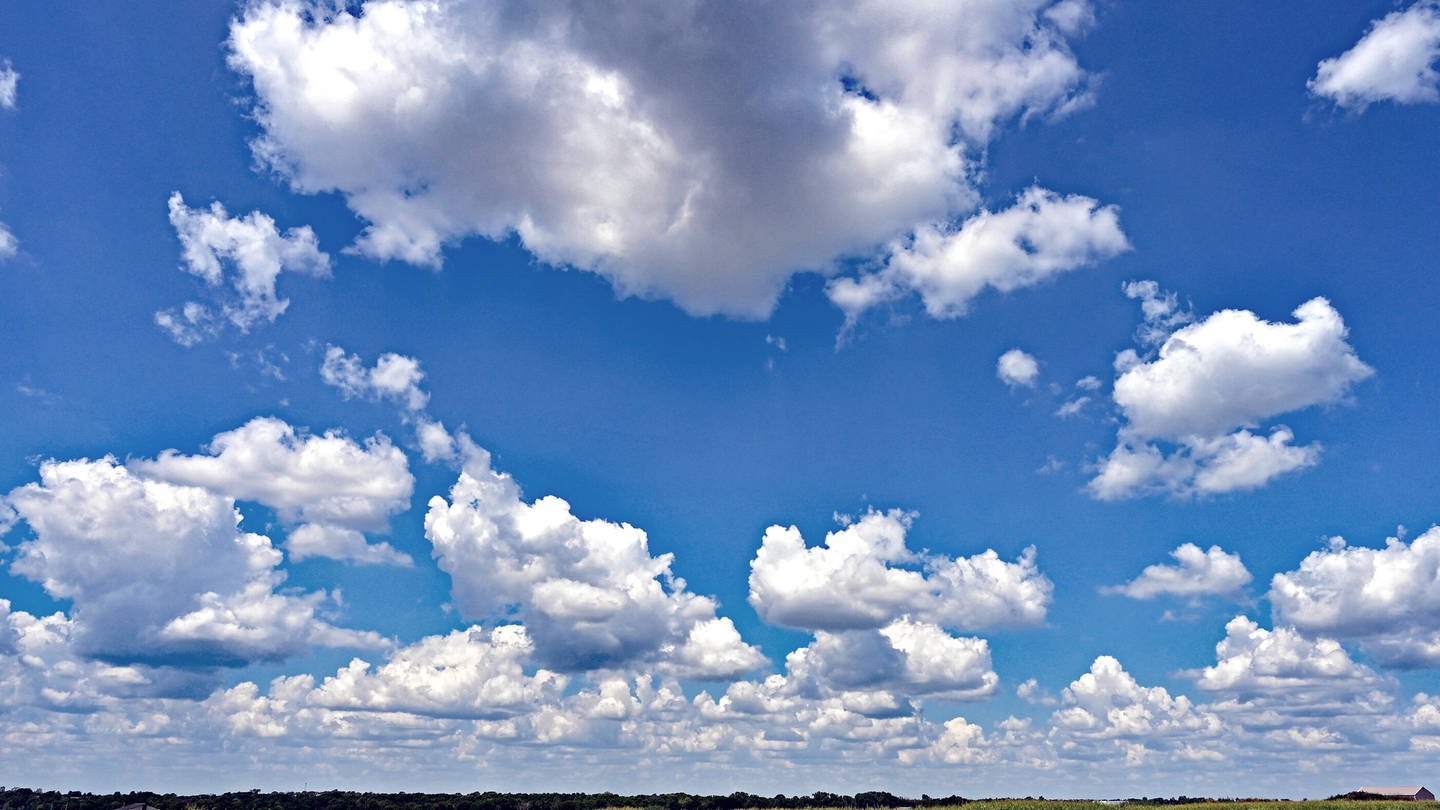Wolken (Foto: IMAGO, ZUMA Wire)