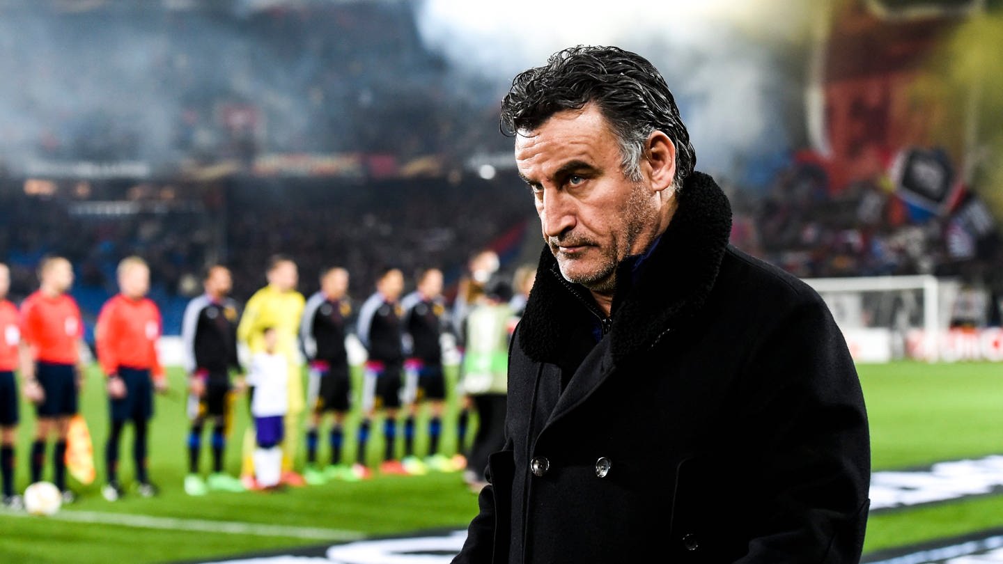 Saint-Etienne's head coach Christophe Galtier before the UEFA Europa League Round of 32 second leg soccer match between FC Basel 1893 and AS Saint-Etienne at the St. Jakob-Park stadium in Basel, Switzerland, 25 February 2016. EPA/GIAN (Foto: dpa Bildfunk, picture alliance / dpa | Gian Ehrenzeller)