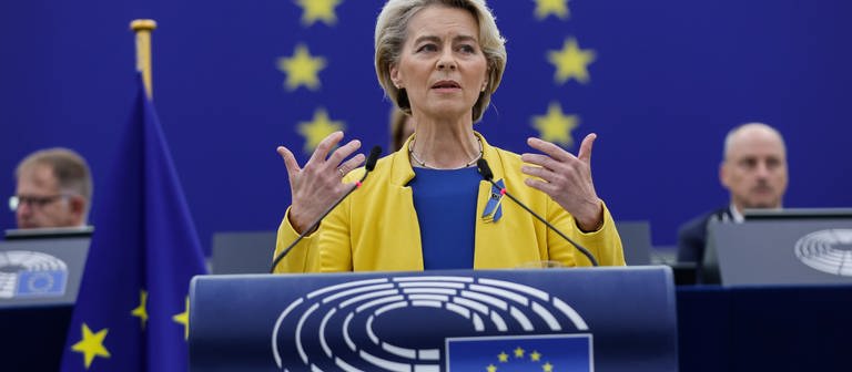 Ursula von der Leyen (Foto: picture-alliance / Reportdienste, picture alliance/dpa/AP | Jean-Francois Badias)
