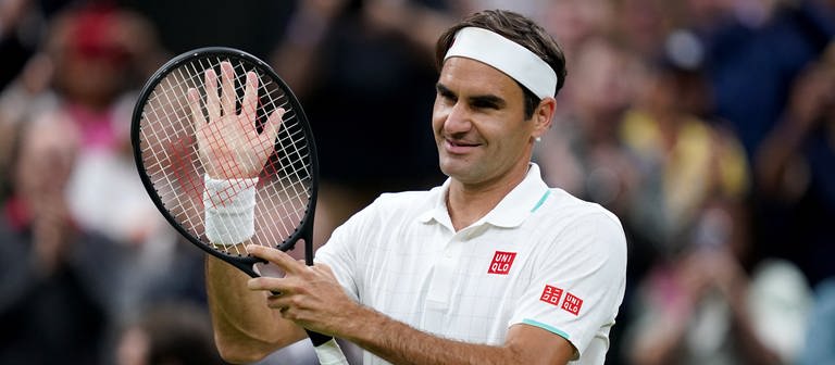 Roger Federer feiert seinen Sieg. (Foto: picture-alliance / Reportdienste, picture alliance/dpa/PA Wire | John Walton)