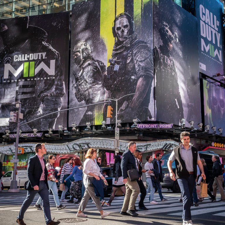 Werbung für das Spiel Call of Duty: Modern Warfare 2 auf dem Times Square in New York (Foto: IMAGO, IMAGO / Levine-Roberts)