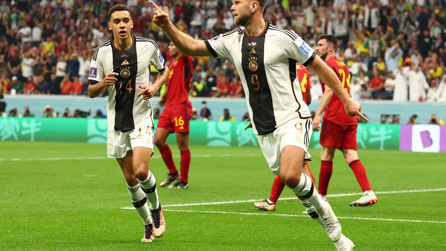 Niclas Füllkrug jubelt nach seinem Tor bei der WM gegen Spanien