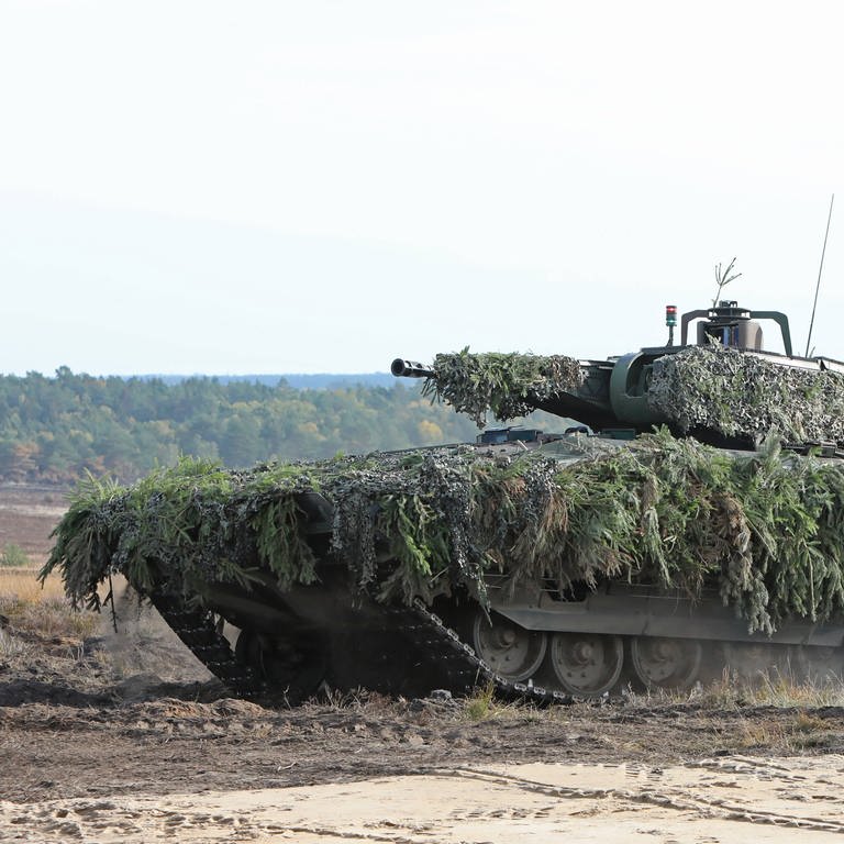 Nach Medienberichten ist keiner der 18 Puma-Panzer der Bundeswehr einsatzbereit. (Foto: IMAGO, IMAGO / Björn Trotzki)