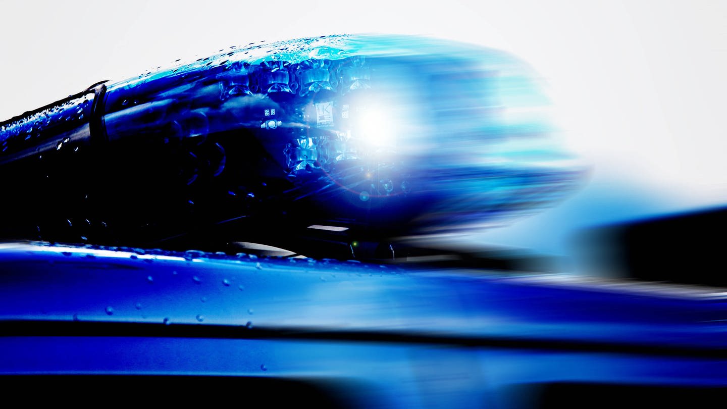 Blaulicht Polizeiauto (Foto: IMAGO, IMAGO / Fotostand)