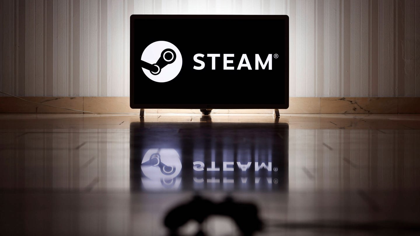 Steam Logo auf einem Fernseher (Foto: IMAGO, IMAGO / Future Image)
