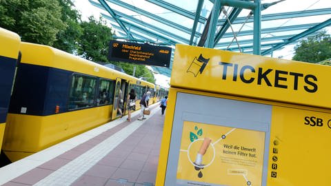 U-Bahn in Stuttgart:  Bürgerinnen und Bürger sollen ein Mobilitätsguthaben erhalten, um beispielsweise ein ÖPNV-Abo zu finanzieren. (Foto: dpa Bildfunk, picture alliance/dpa | Bernd Weißbrod)