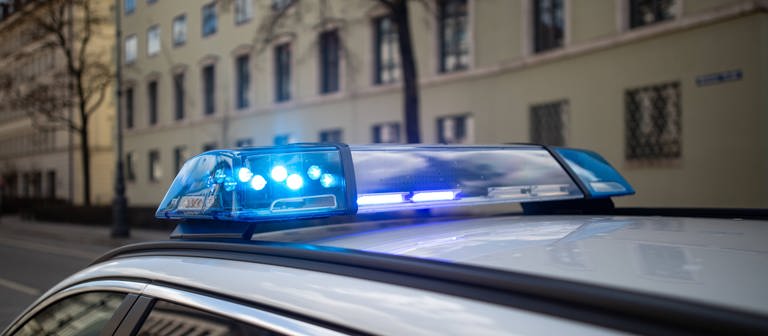 Bild Polizei Blaulicht (Symbolfoto) (Foto: IMAGO, IMAGO / aal.photo)