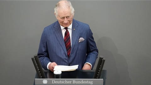Zum ersten Mal spricht ein Monarch im deutschen Parlament: Der britische König Charles im Bundestag. (Foto: dpa Bildfunk, picture alliance/dpa | Kay Nietfeld)