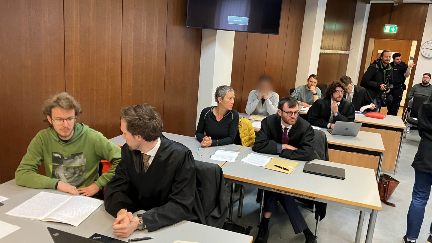 Klimaaktivisten vor Gericht in Heilbronn (Foto: dpa Bildfunk, picture alliance/dpa | David Nau)
