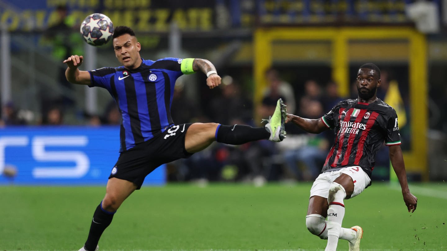 Lautaro Martinez beim Spiel Inter Mailand gegen AC Milan (Foto: dpa Bildfunk, picture alliance/dpa | Oliver Weiken)