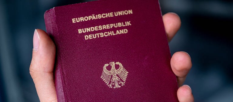 Deutscher Reisepass Einbürgerung Ampel-Koalition Bundesregierung (Foto: dpa Bildfunk, picture alliance/dpa | Fabian Sommer)