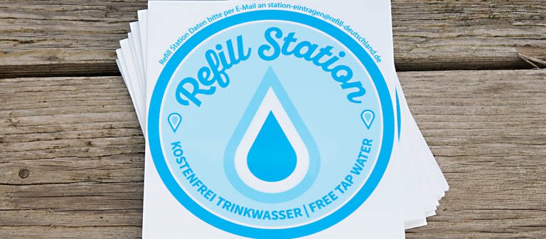 Aufkleber für Refill Stationen in Deutschland. (Foto: Refill Deutschland || https://refill-deutschland.de)