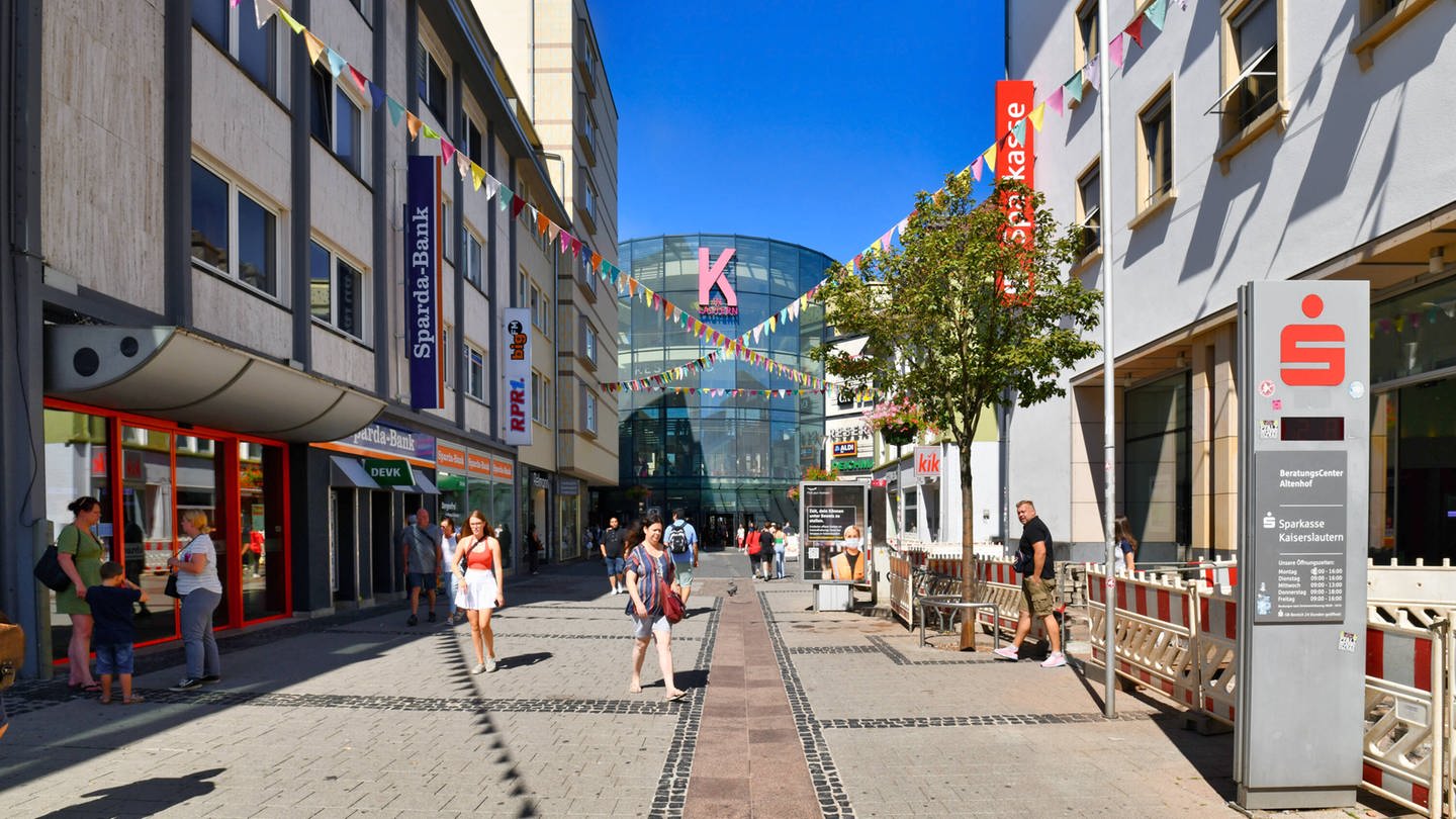 Die Fackelgasse in Kaiserslautern mit der Mall 