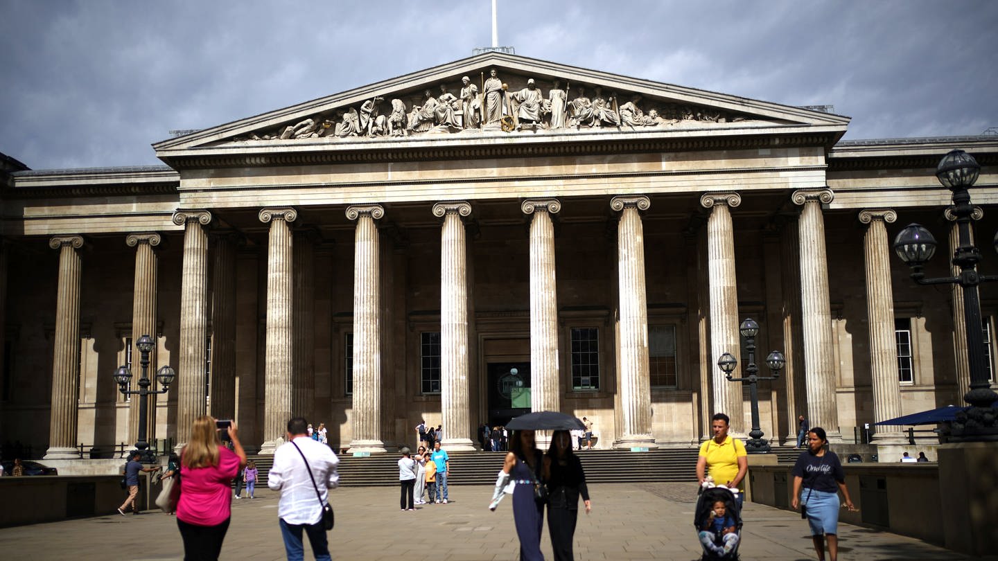 Der Direktor des British Museum tritt angesichts der kürzlich an die Öffentlichkeit gekommenen Diebstahlserie in dem Haus mit sofortiger Wirkung zurück. (Foto: dpa Bildfunk, picture alliance/dpa/PA Wire | Yui Mok)