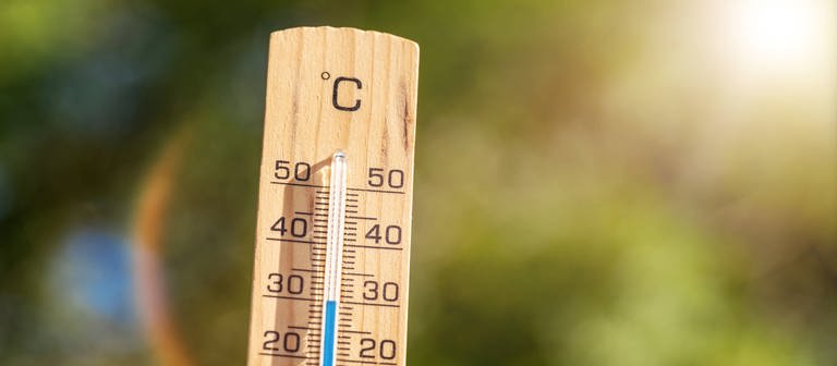 Im Spätsommer zeigt das Thermometer nochmal über 30 Grad. (Foto: IMAGO, IMAGO / Bihlmayerfotografie)