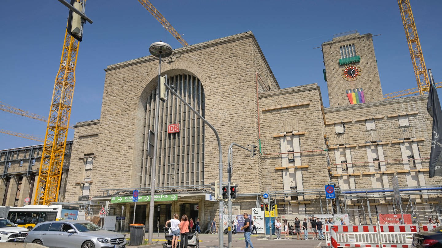 Hauptbahnhof, Stuttgart, Baden-Württemberg, Deutschland. Der Stuttgarter Hauptbahnhof wurde von der Polizei geräumt. (Foto: IMAGO, Schöning)