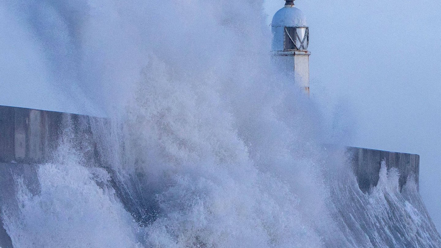 Sturm Isha über Irland (Foto: IMAGO, IMAGO / Cover-Images)