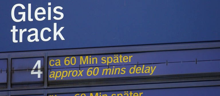 Anzeigetafel der Deutschen Bahn zeigt Verspätungen - DB will pünktlicher werden (Foto: dpa Bildfunk, picture-alliance/ dpa | Boris Roessler)