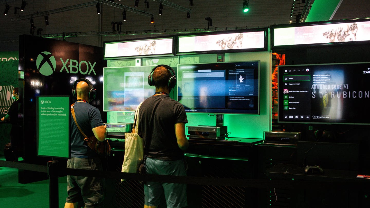 Xbox-Stand auf der Gamescom in Köln: Microsoft hat für die Xbox Neuerungen angekündigt. (Foto: IMAGO, IMAGO / NurPhoto)