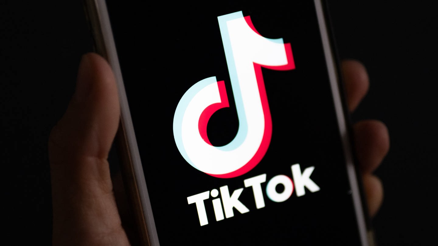 TikTok sperrt Account von Hoss & Hopf (Foto: dpa Bildfunk, picture alliance/dpa | Monika Skolimowska)
