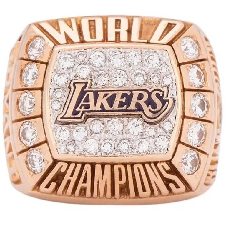NBA-Ring von Lakers-Legende Kobe Bryant für 927K verkauft! (Foto: PR)