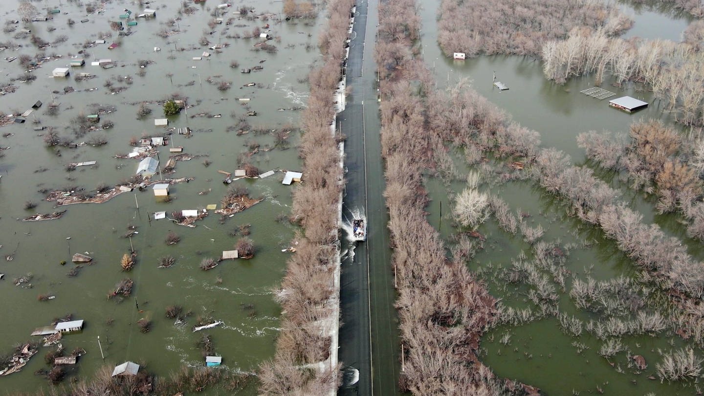Die Region Orenburg in Russland ist überflutet. (Foto: IMAGO, IMAGO / SNA)