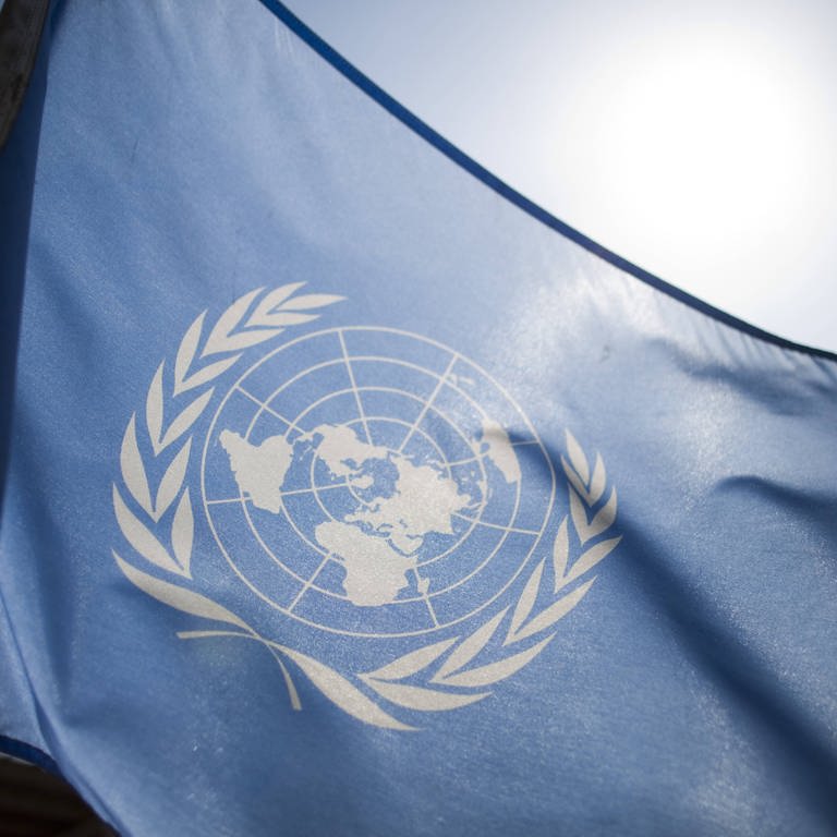 Flagge der Vereinten Nationen (Foto: IMAGO, Symbolbild IMAGO / photothek)
