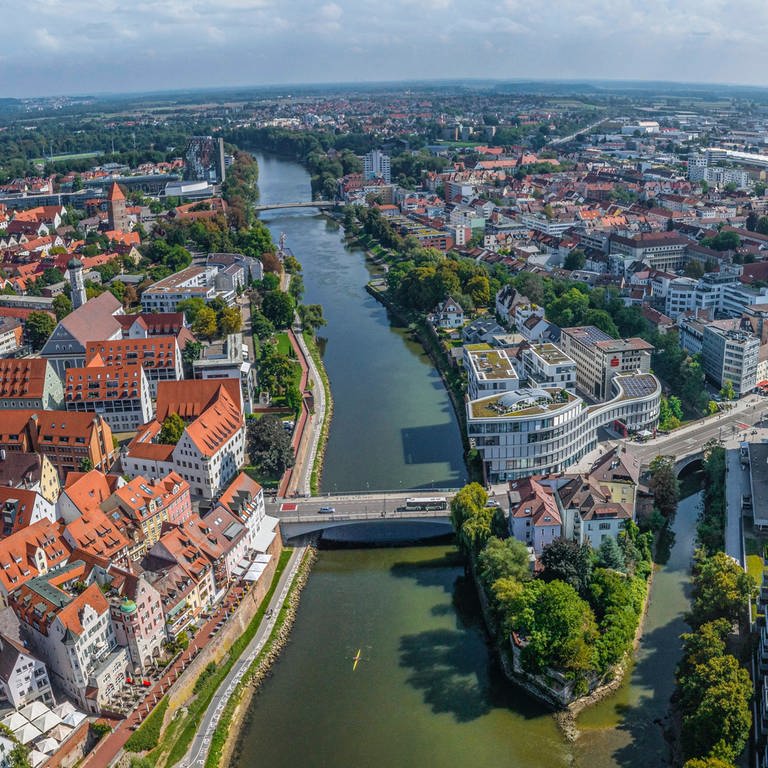 Ausblick auf Neu-Ulm an der Donau (Foto: IMAGO, Alexander Rochau)