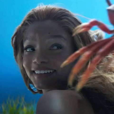 Ein Bild aus dem neuen Kinofilm "Arielle, die Meerjungfrau" 2023 mit Halle Bailey in der Hauptrolle.