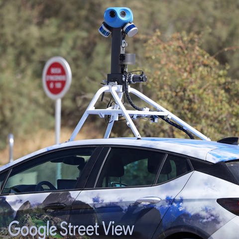 Foto von einem Google Street View Auto. (Foto: IMAGO, IMAGO / NurPhoto)