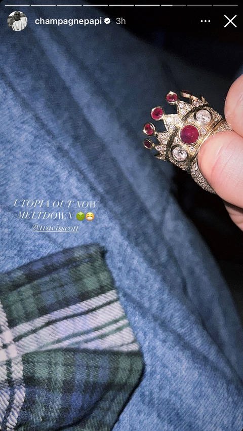 In seiner Story auf Instagram zeigt Drake einen Ring, der aussieht wie der von 2Pac.