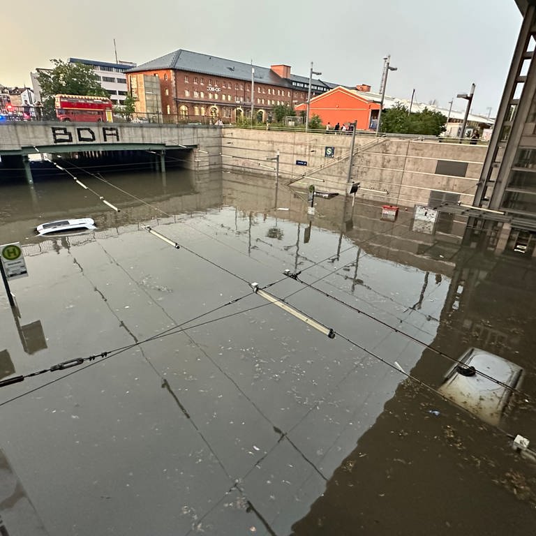 Überflutung in Nürnberg (Foto: dpa Bildfunk, picture alliance/dpa/NEWS5 | NEWS5)