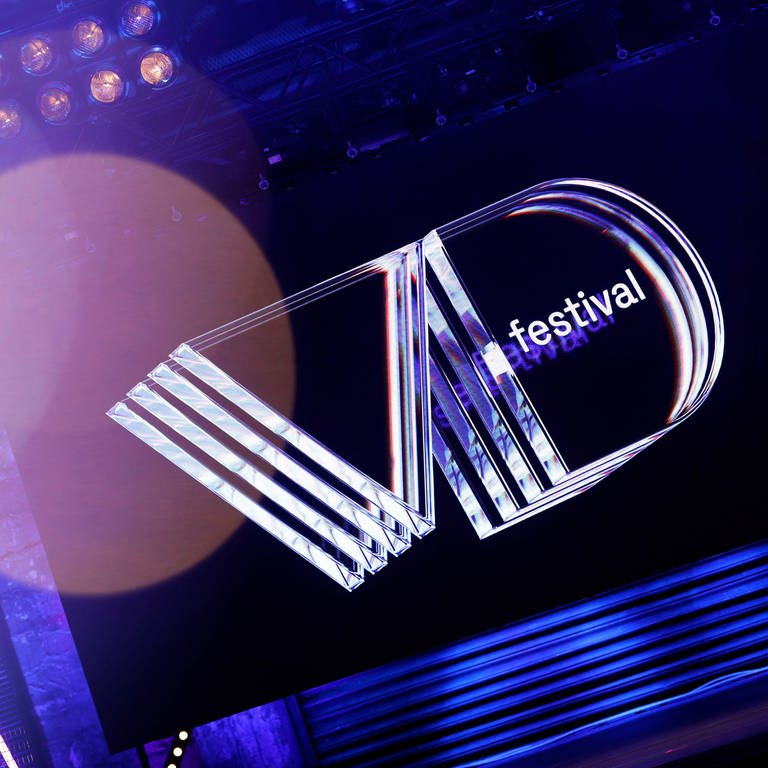 Logo des Videoday Festivals in Köln - am Abend sind die VD Awards an Streamer und Influencer verliehen worden. (Foto: IMAGO, IMAGO / Panama Pictures)