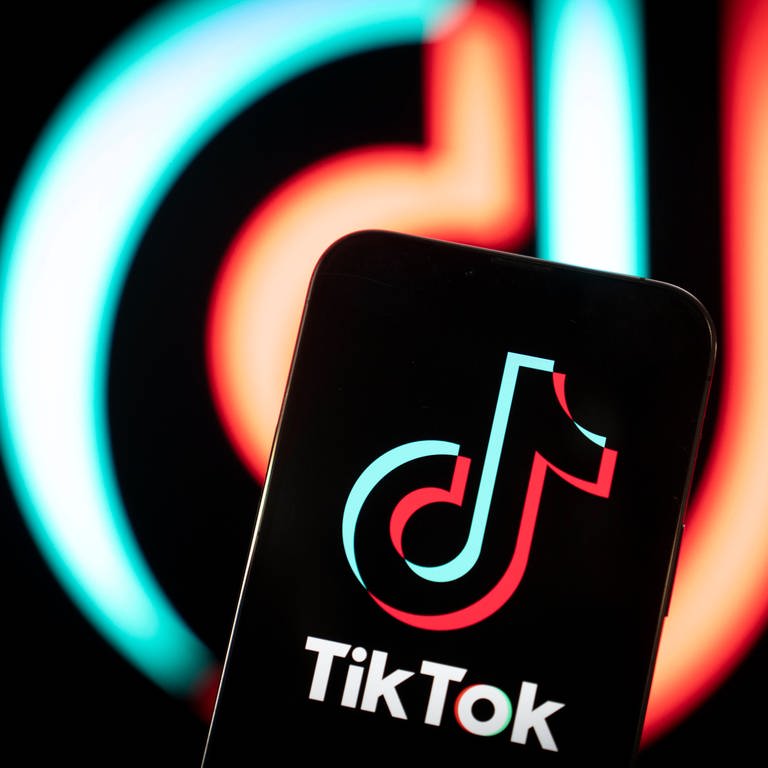 TikTok-App auf einem Smartphone