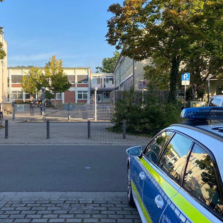 An die Astrid-Lindgren-Schule in Mainz wurde am Freitagmorgen eine Mail mit einer Bombendrohung geschickt. (Foto: SWR)