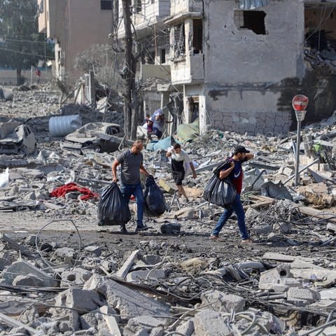 Zerstörung nach Raketenangriffen im Gazastreifen: Die EU will humanitäre Hilfe an die Palästinenser weiter bezahlen.  (Foto: IMAGO, IMAGO / Xinhua)